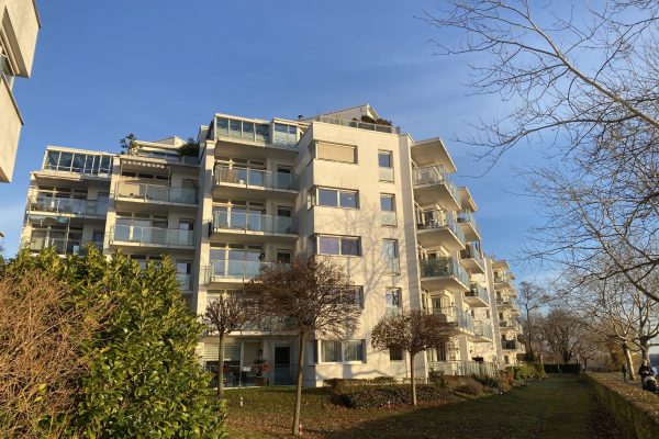 VERKAUFT: 2-Zimmer-Wohnung mit Spreeblick – Komfort und Lage perfekt vereint!